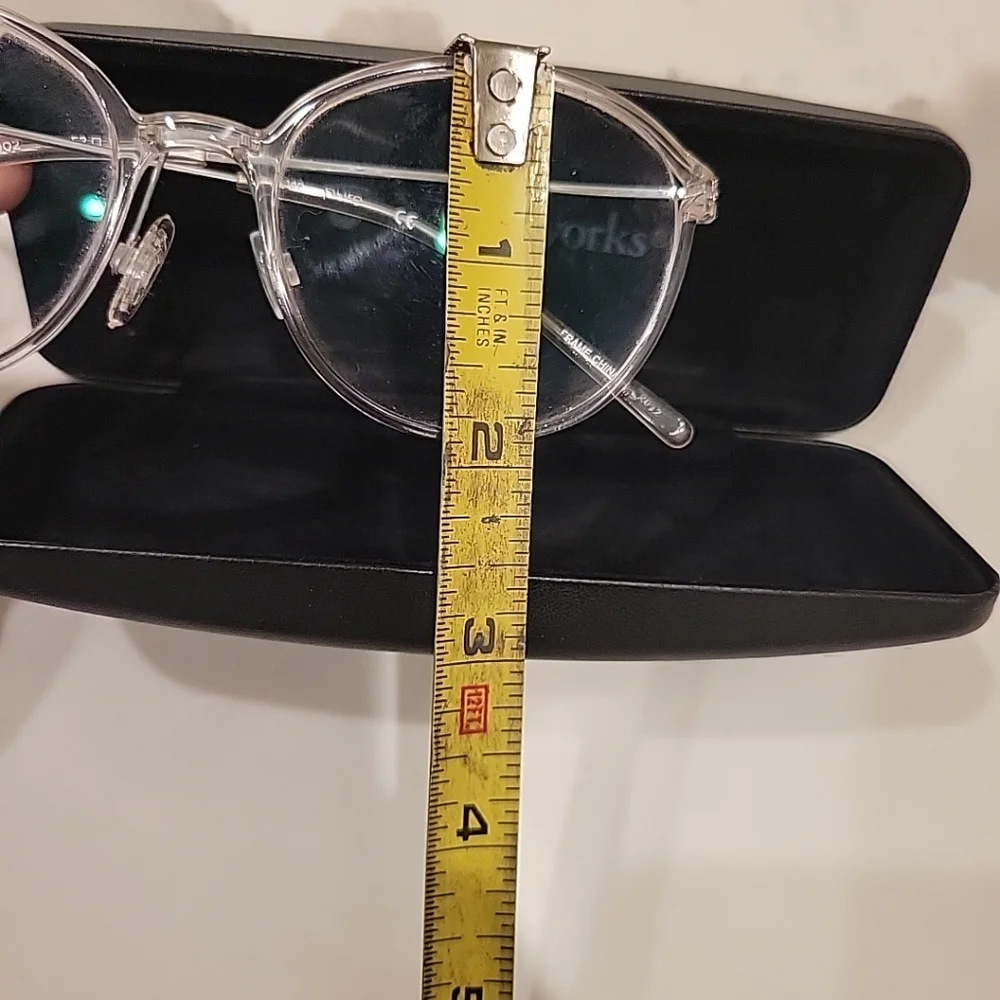 Clear Frame Glasses Very Lightweight